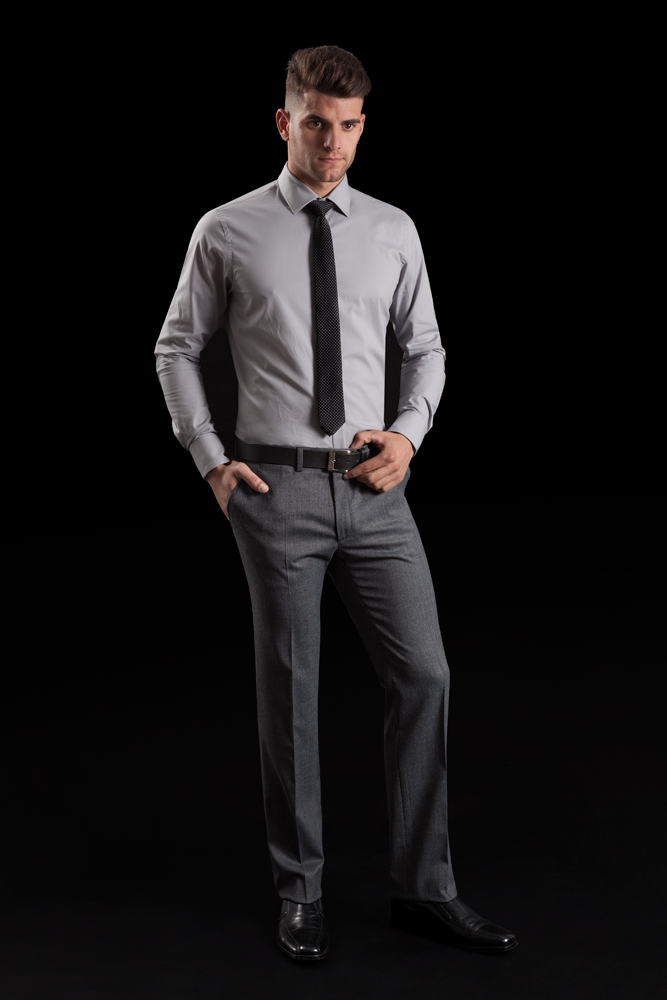 Pantalones de vestir de calidad para hombre.