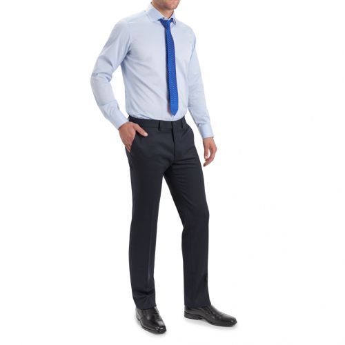 Color azul marino - Pantalón TCH de vestir clásico en Rico Lana Vigoré con Lycra sin pinzas delanteras. Pantalón para hombre de estilo elegante clásico de vestir, fabricado en tejido de poliéster-lana, tipo melton, con 2 bolsillos traseros de doble vivo. Disponible en 6 colores, muy cómodo y agradable para los meses mas frescos. Línea Regular Fit.