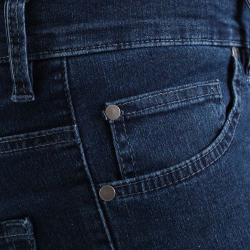 Color azul medio - Jeans para hombre de tallas grandes en tejido vaquero azul medio elástico con remaches de adorno. Regular Fit