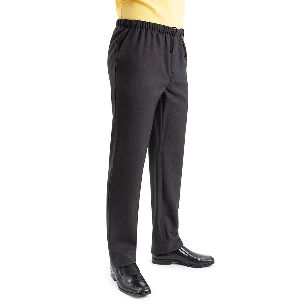 Pantalón TCH con gomas en cintura tipo clásico en poliester. Pantalón para hombre cómodo de vestir, fabricado en tejido de poliéster, con 2 bolsillos delanteros. Disponible en 2 colores, muy cómodo para todos los meses del año. Línea Regular Fit.